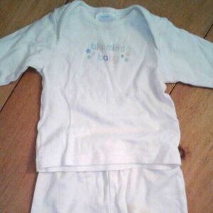Bloomie's Baby 0-6 Mo. Outfit Longsleeve Shirt Pants White Pastels Soft PlayCond